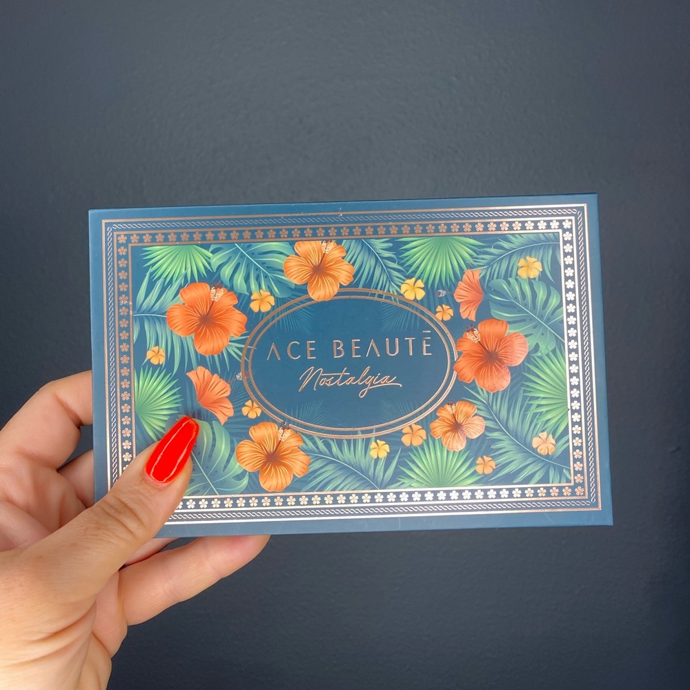 Discontinued Ace beaute nostalgia eyeshadow palette